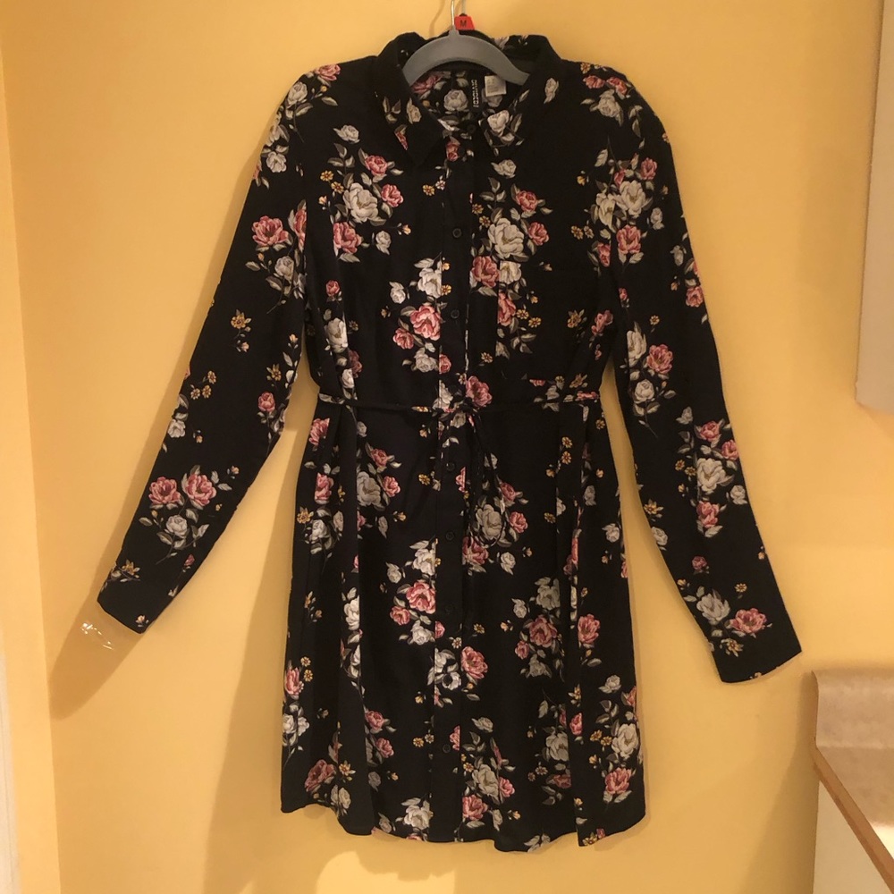 H & M Divided shirt dress